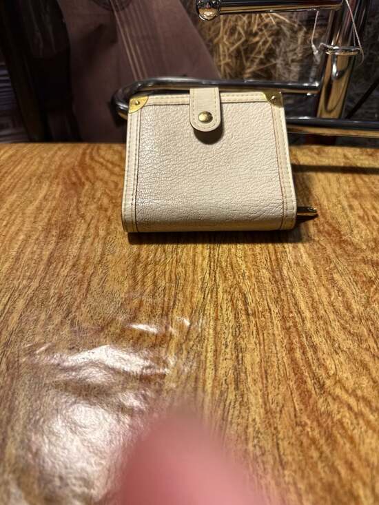 Louis Vuitton Suhali Leather Compact Zippy Bi-Fold Wallet Blanc White M91831